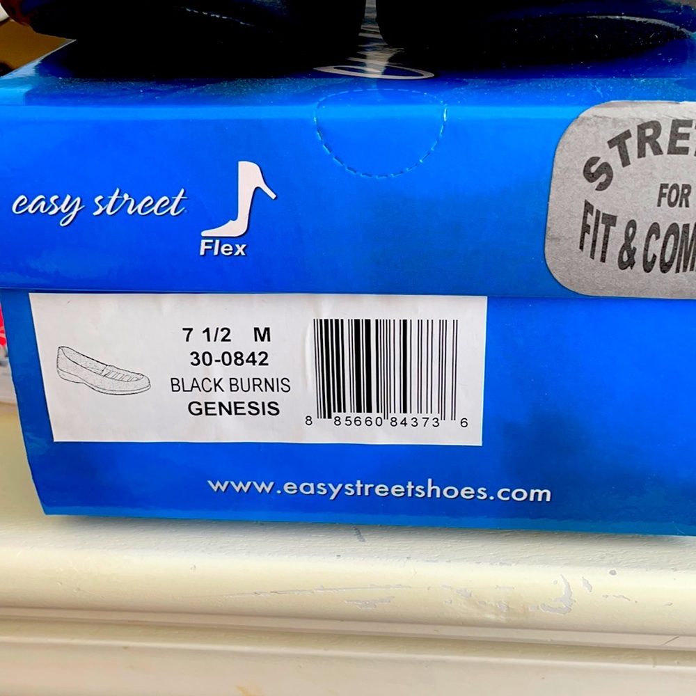 Easy street genesis black shoes
